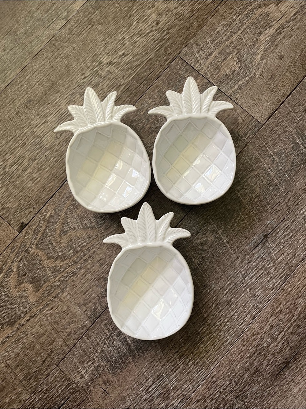 Mud Pie White Ceramic Pineapple Dishes - Set of 3